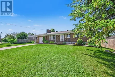 531 Blossom Park Drive Cornwall ON K6H 5N1
