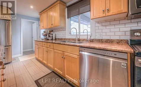 Upper- 16 Blackwell Drive Kitchener ON N2N 1P5
