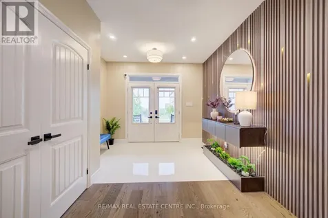 252 Gravel Ridge Trail Kitchener ON N2E 0C5