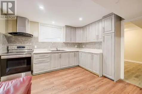 252 Gravel Ridge Trail Kitchener ON N2E 0C5