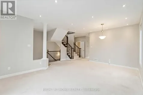 135 Piazza Circle Ottawa ON K2J 5S2