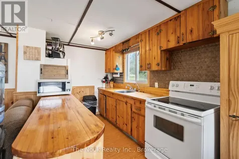 37 Goldfinch Lane North Kawartha ON K0L 1A0