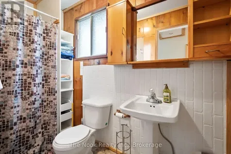 37 Goldfinch Lane North Kawartha ON K0L 1A0