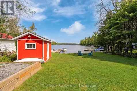 37 Goldfinch Lane North Kawartha ON K0L 1A0