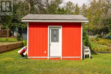 37 Goldfinch Lane North Kawartha ON K0L 1A0