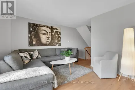 1443 Caravel Crescent Ottawa ON K1E 3P5