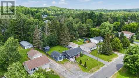 34 Queen Street Sundridge ON P0A 1Z0
