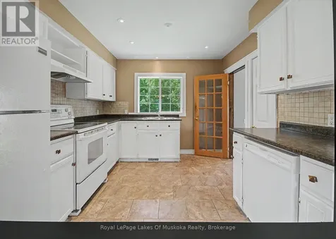 34 Queen Street Sundridge ON P0A 1Z0