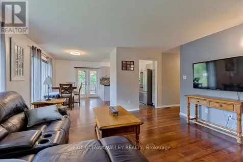 314 Carla Street Petawawa ON K8H 3N2