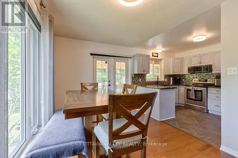 314 Carla Street Petawawa ON K8H 3N2