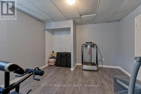 314 Carla Street Petawawa ON K8H 3N2