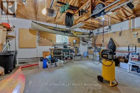 314 Carla Street Petawawa ON K8H 3N2