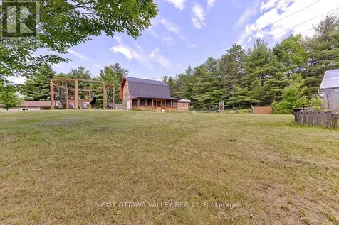 314 Carla Street Petawawa ON K8H 3N2