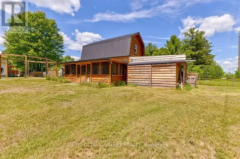 314 Carla Street Petawawa ON K8H 3N2