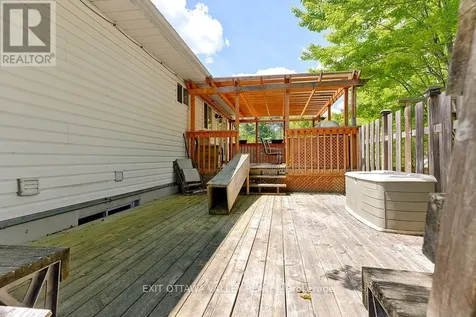314 Carla Street Petawawa ON K8H 3N2