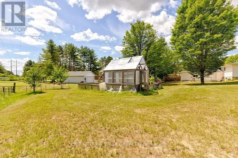 314 Carla Street Petawawa ON K8H 3N2