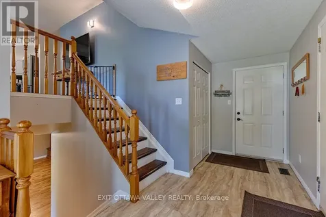 314 Carla Street Petawawa ON K8H 3N2