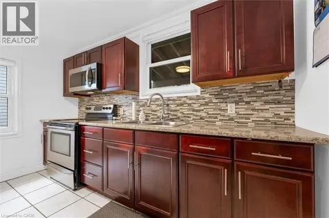 722 Burgess Avenue Hamilton ON L8H 6J4