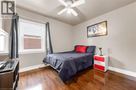 722 Burgess Avenue Hamilton ON L8H 6J4