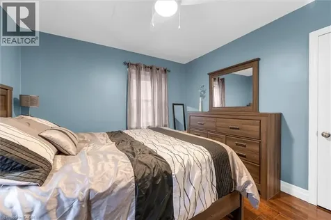 722 Burgess Avenue Hamilton ON L8H 6J4