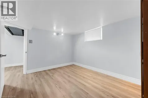 722 Burgess Avenue Hamilton ON L8H 6J4