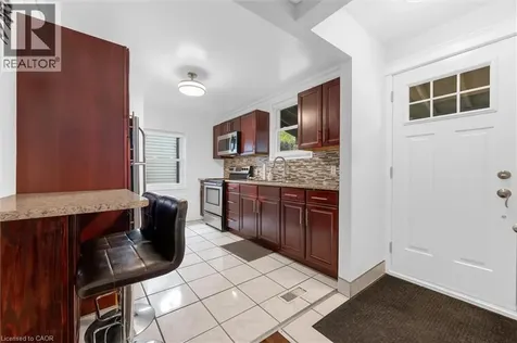 722 Burgess Avenue Hamilton ON L8H 6J4