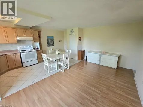 2373 King Street East Hamilton ON L8K 1X9