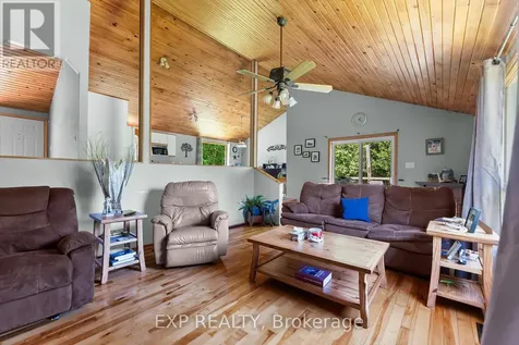 230 Kartuzy Road Madawaska Valley ON K0J 1B0