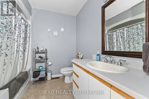 230 Kartuzy Road Madawaska Valley ON K0J 1B0