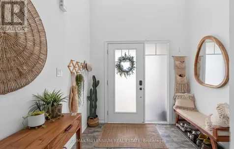 45 Wheatfield Road Barrie ON L9J 0T5