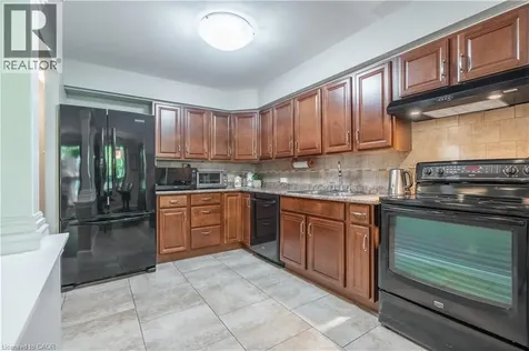 966 Queenston Road Stoney Creek ON L8G 1B7