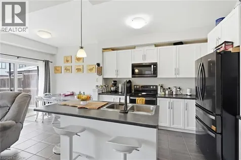 23 Severino Circle Smithville ON L0R 2A0