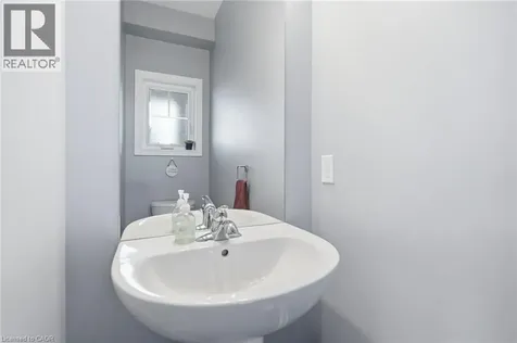 23 Severino Circle Smithville ON L0R 2A0