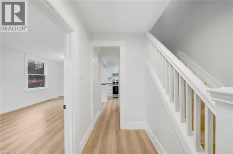 73 Peter Street Hamilton ON L8R 1T4