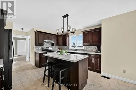 8 Talbot Road Haldimand ON N0A 1C0