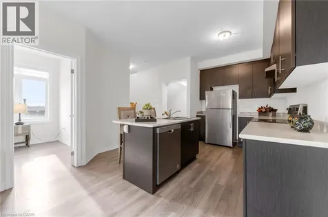 40 Zinfandel Drive Hamilton ON L8E 0L1