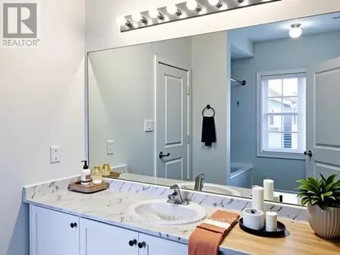 77 Brookfam Street Richmond Hill ON L4S 0H9
