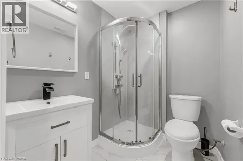 8 Hemlock Way Grimsby ON L3M 0B5