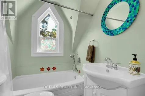 205 Lewis Street West Merrickville-wolford ON K0G 1N0