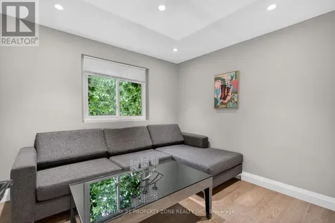 121 Saint Lucie Drive Toronto (humbermede) ON M9M 1T4
