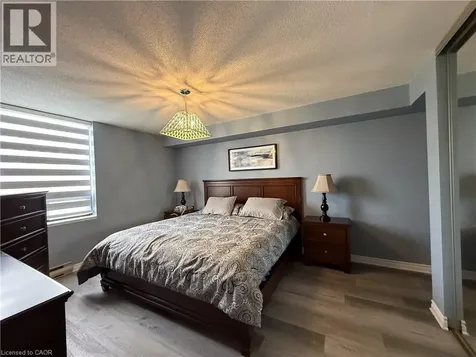 688 Preston Parkway Cambridge ON N3H 5K6