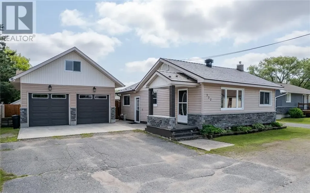 532 Wood Street Espanola ON P5E 1M4