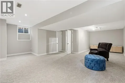 128 Houghton Street Cambridge ON N1C 4L3