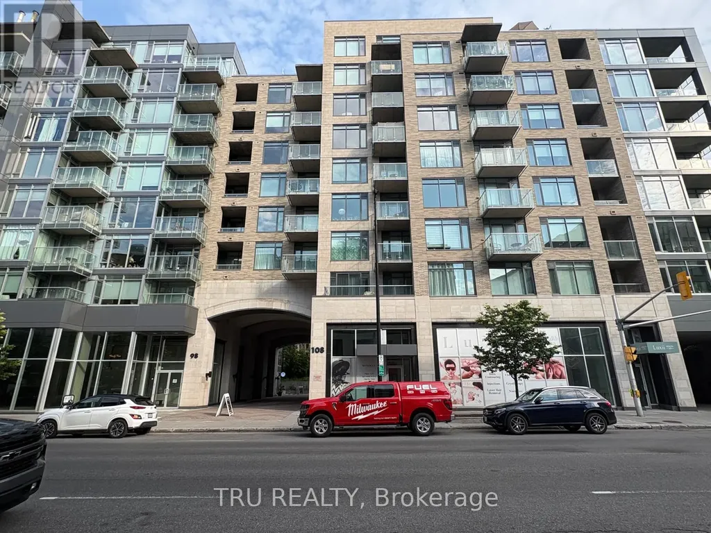 108 Richmond Road Ottawa ON K1Z 0B3