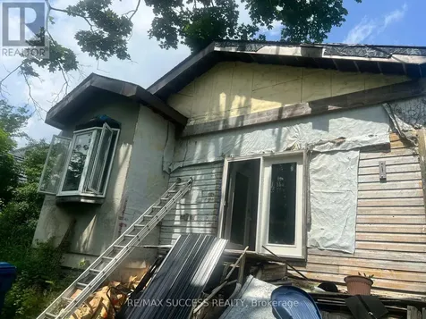243 Harvey Street West Orillia ON L3V 3M5