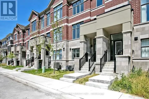 33 Kahshe Lane Richmond Hill ON L4S 0N7