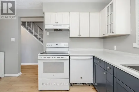493 Ontario Street Collingwood ON L9Y 4B9