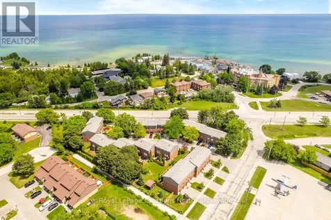 493 Ontario Street Collingwood ON L9Y 4B9