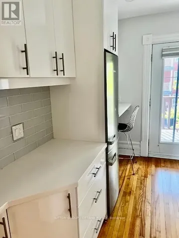 149 St Andrew Street Ottawa ON K1N 5G3