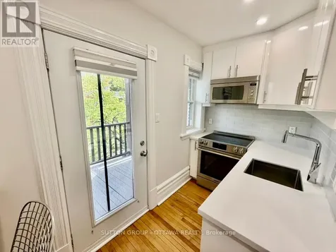 149 St Andrew Street Ottawa ON K1N 5G3